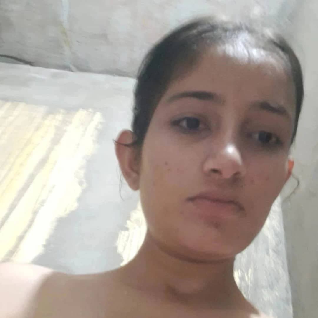 Beautiful Punjabi Girl Showing Her Sexy Figure And Nude Bathing, Pussy Fingering For Lover