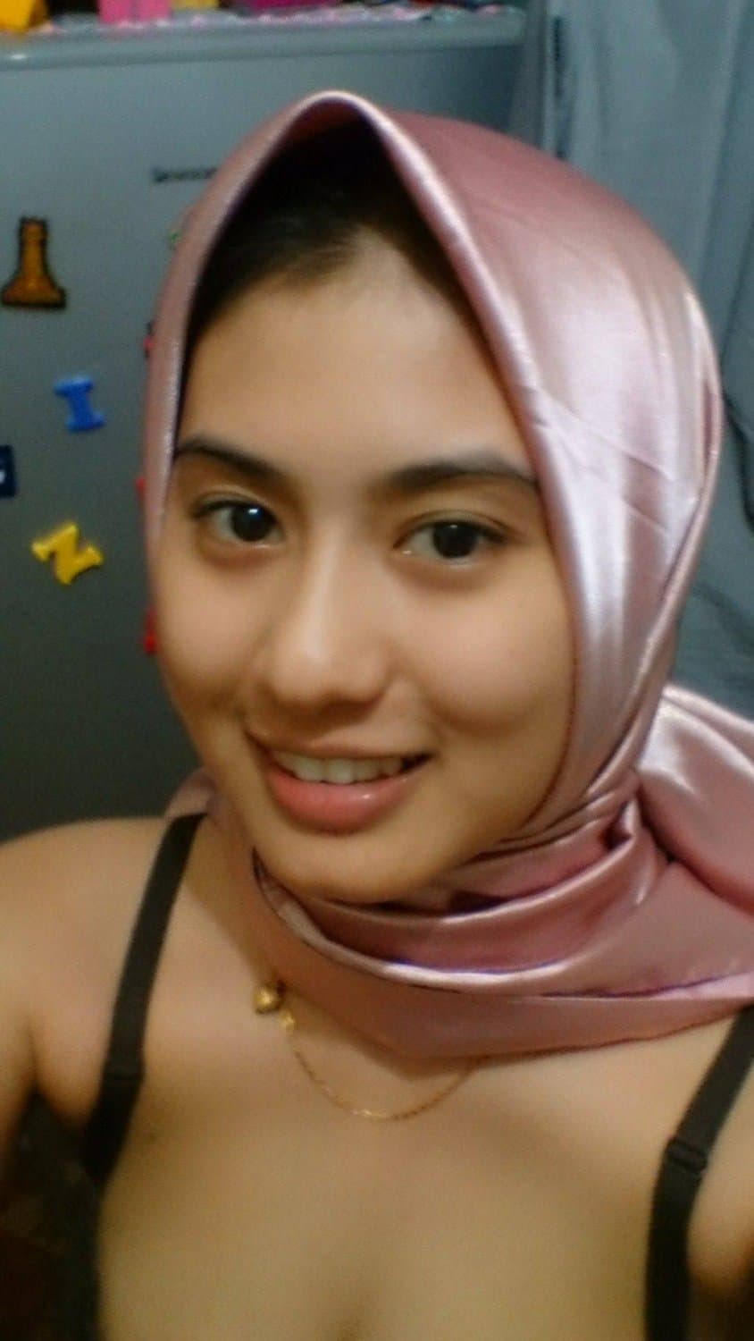 hijab ibu bunda mommy cantik telanjang nude