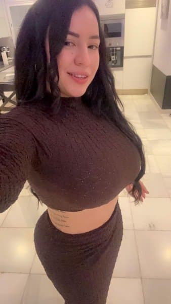 Latina pussy slut Mia | Latina muschi Nutte Mia