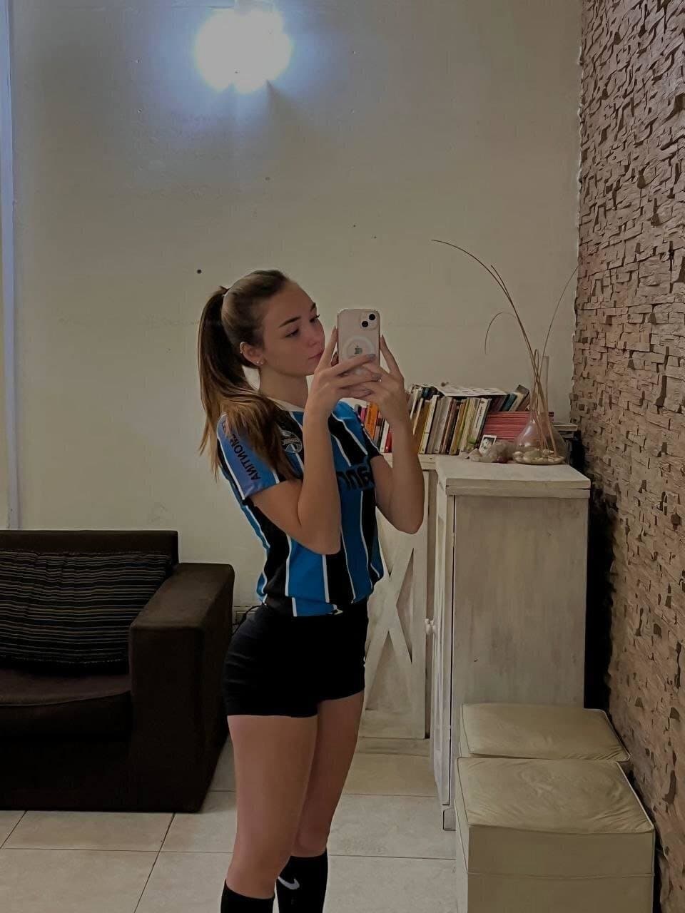 Novinha gremista vazada pelo amigo