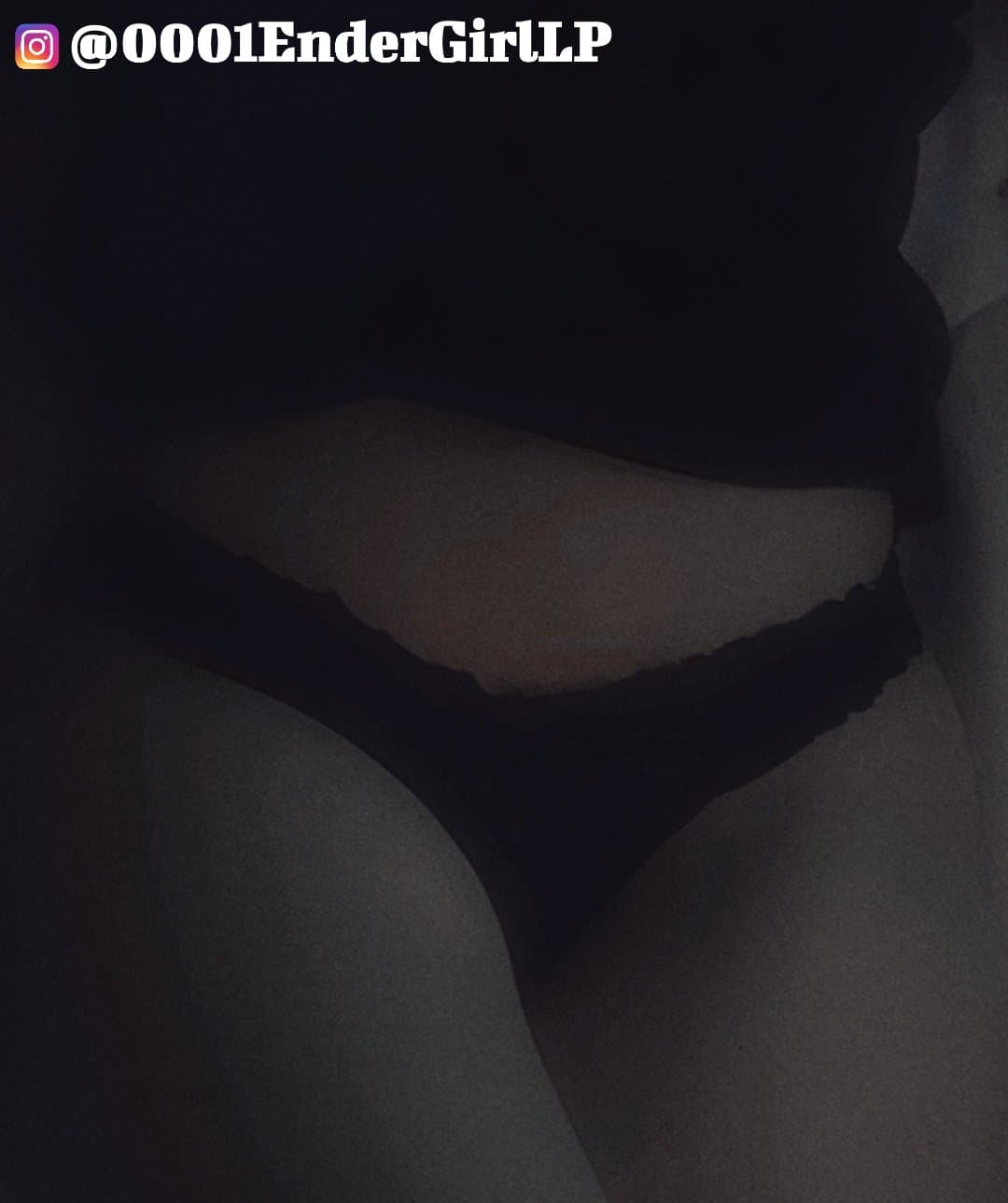 0001EnderGirlLP the NSFW Cosplay Whore :3