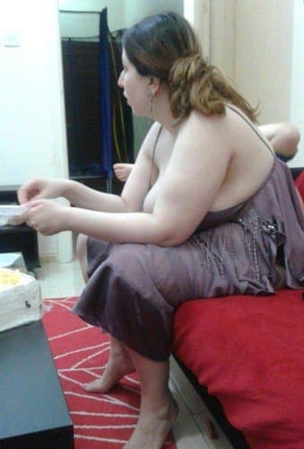Arab mom huge boobs ??