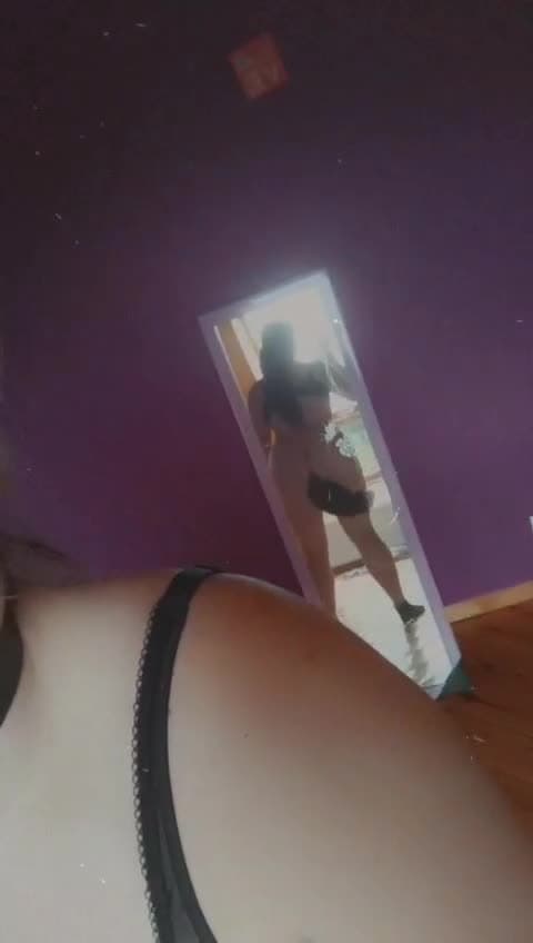 Française gros cul gros seins snap