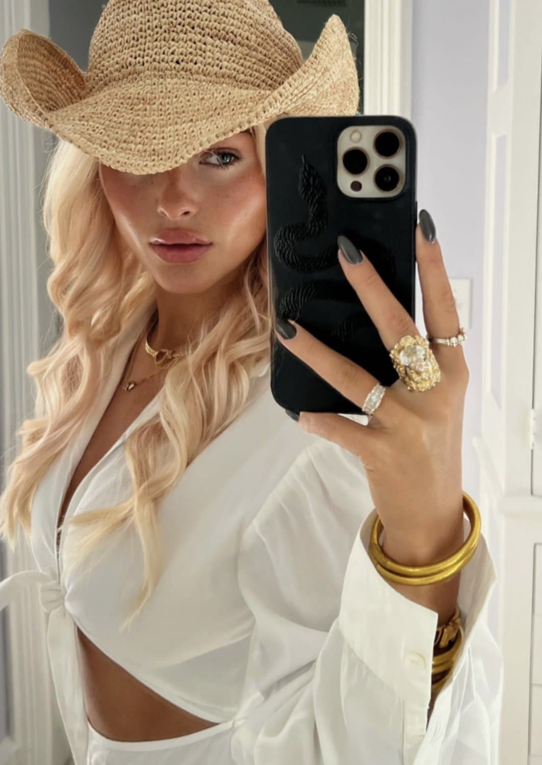 Innocent Blonde bombshell Caroline in desperate need of a cock