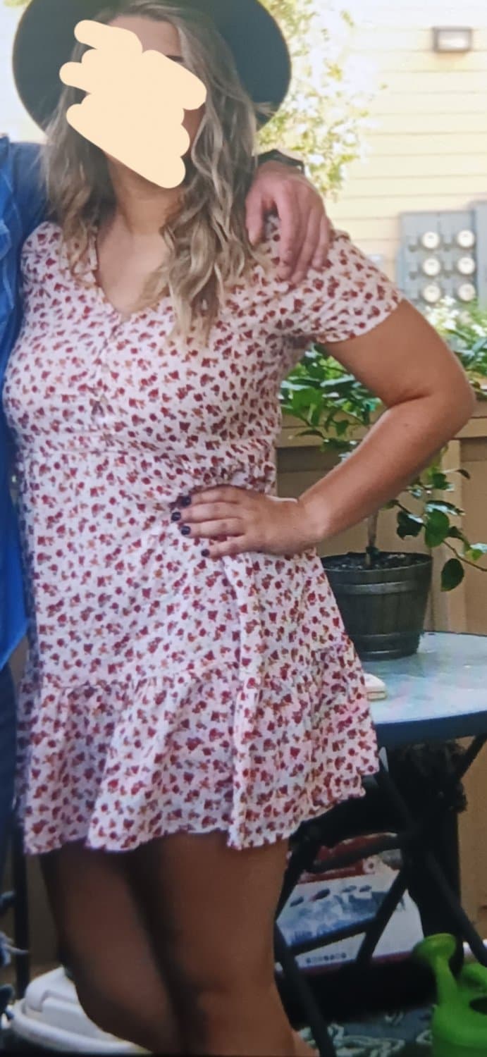 Thick white amateur wife of 10 years with huge natural tits