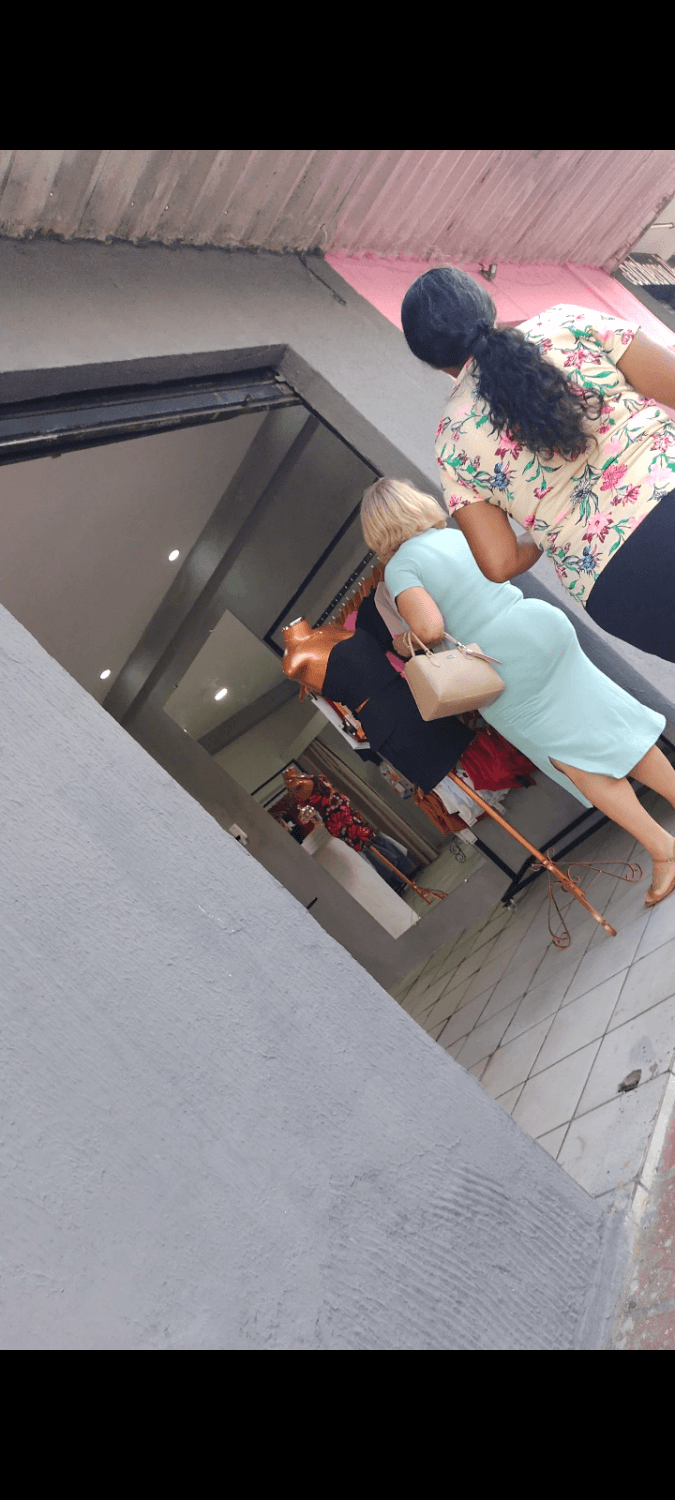 Crente do bundão cheio de celulite