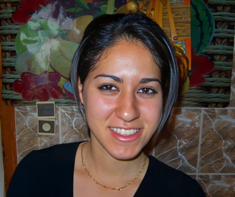 ASMA Bellahcene salope institutrice algérienne gratuite sur Ghazaouet