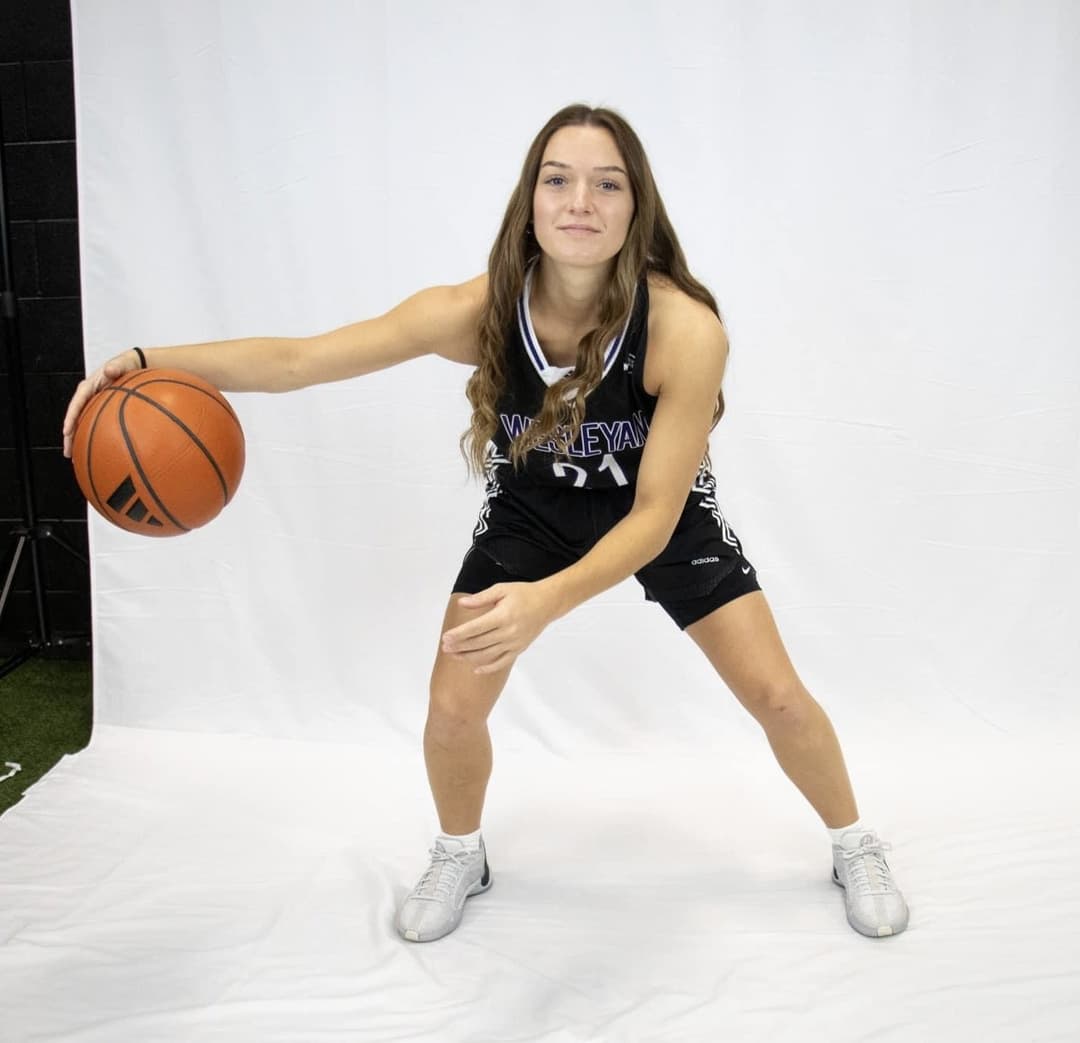 Click to view full size Hot College Athlete Emmy (Bikini)(Uniform)