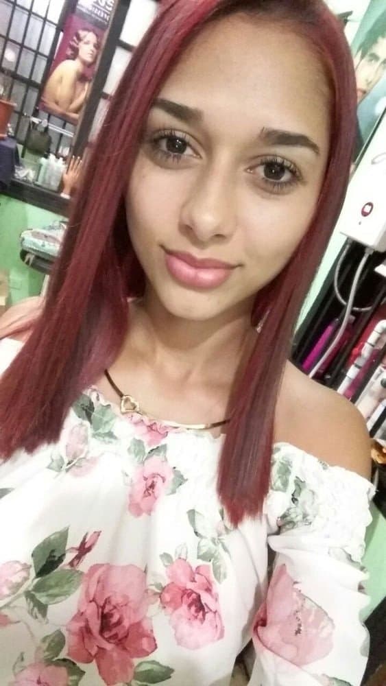 Click to view full size Skiny teen