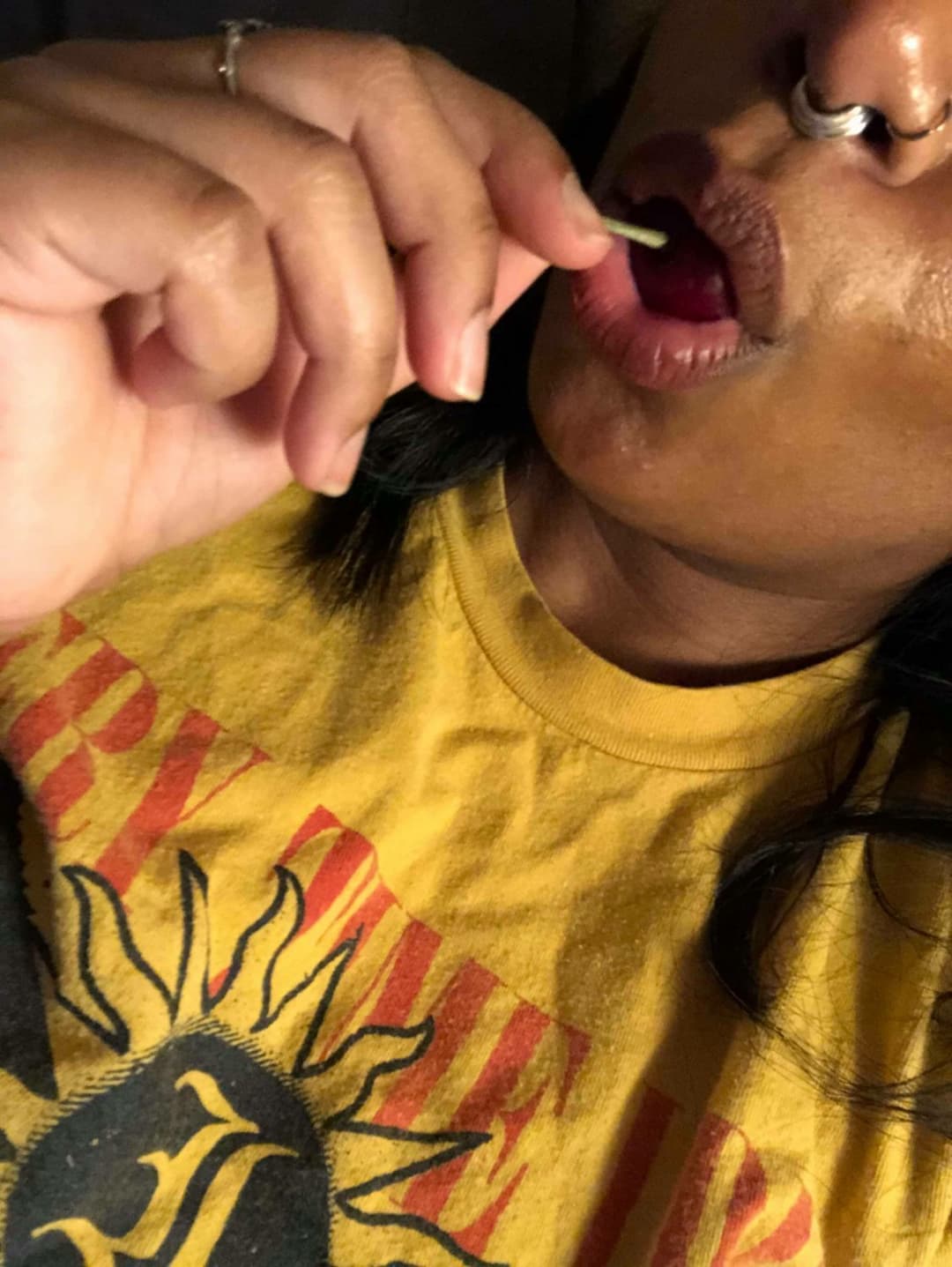 broun girl shoe her sexy curvy body sexy mall