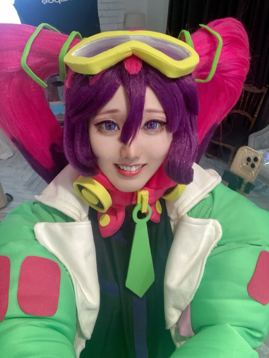 Hatsune miku: pokemiku poison type cosplay