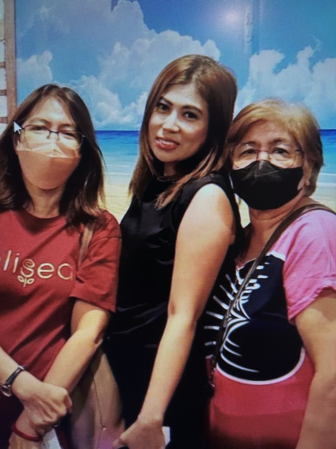 IMG_4839 a brand new webslut for everyone to play with her pics