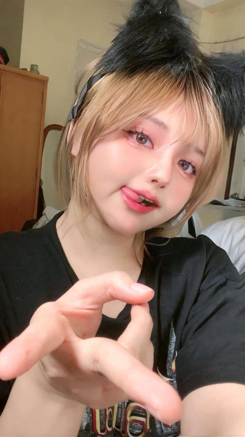 Pinay [part 3] cosplayer nagpakantot sa step-father ulit dahil tulog na ang mama nya