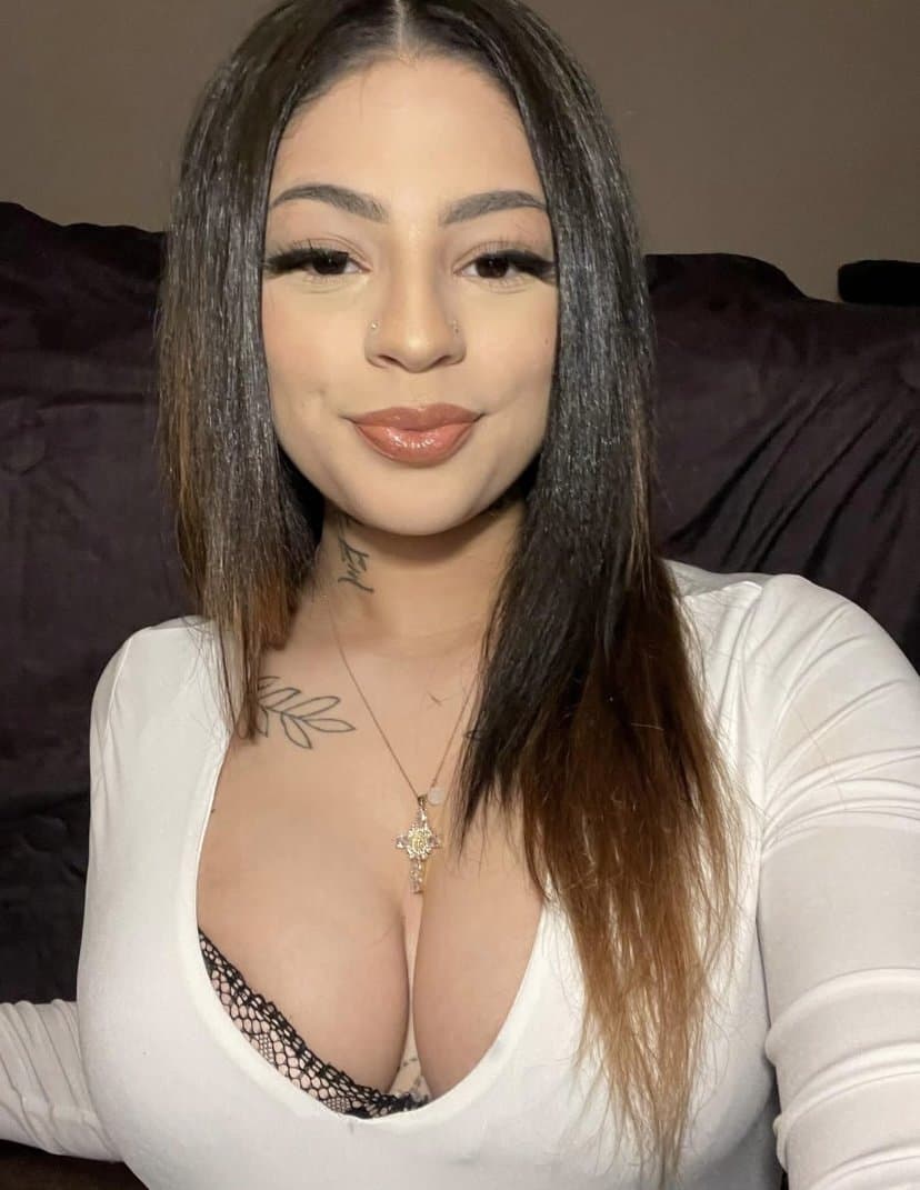 Young milf Aaliyah wants your cum