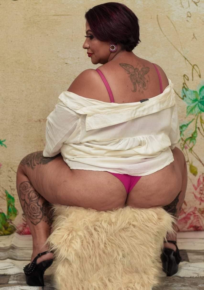 Coroa rabuda ensaio sensual