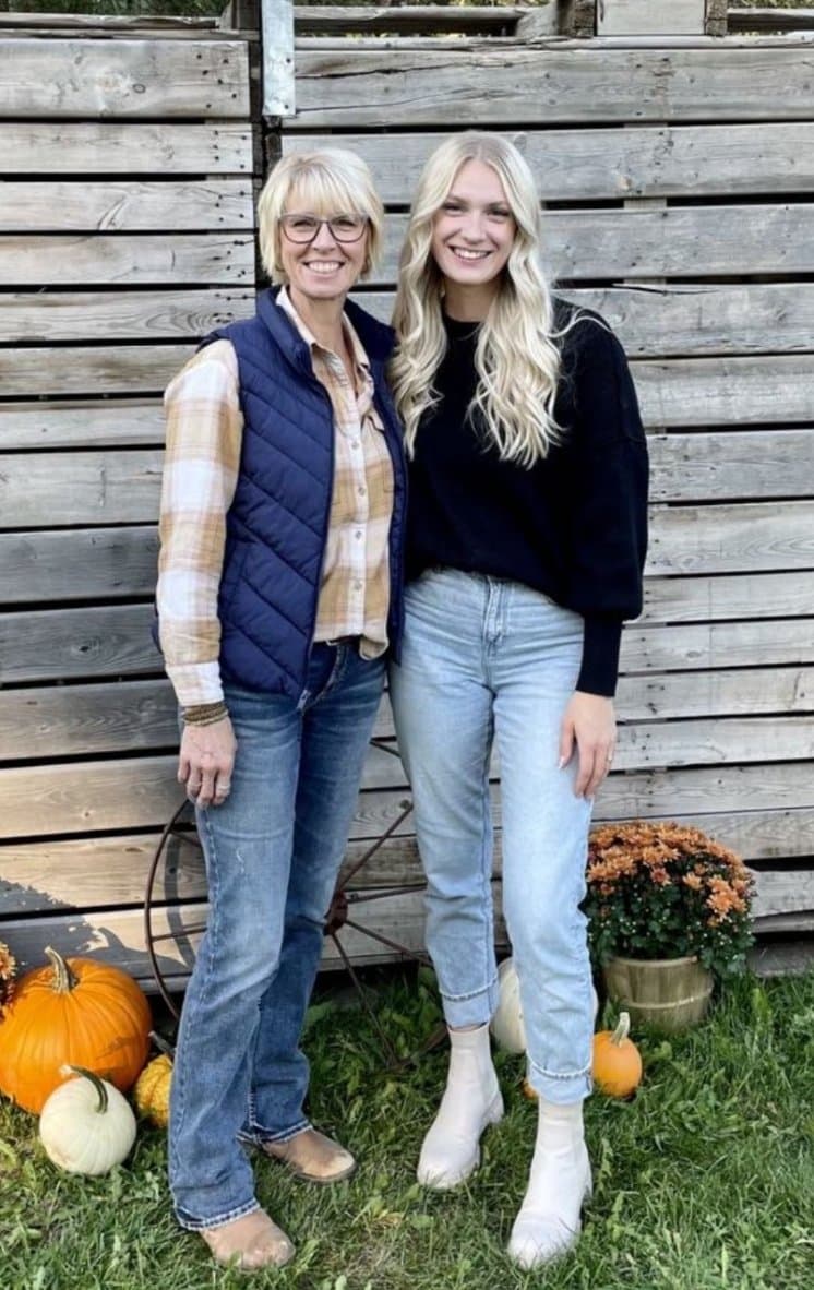 Brooklyn 27yo from Alberta Canada wants to be famous!!!