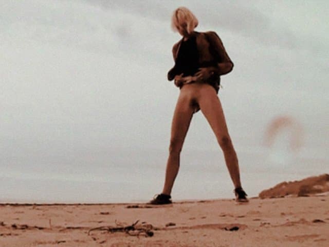 French amateur Justine enjoys watersports