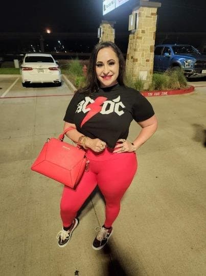 BAD DUMB THICK MATURE MILF MOM WHITE SNOWBUNNY MILF GOT ASS madura culona mama