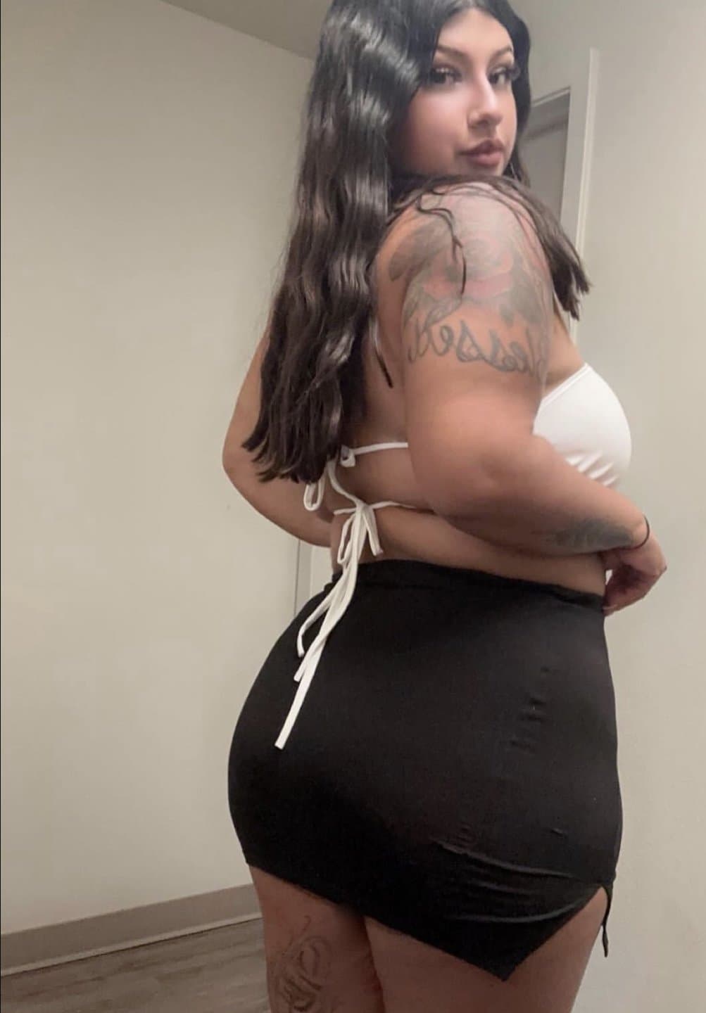 Lil sexy bitch ready to fuck