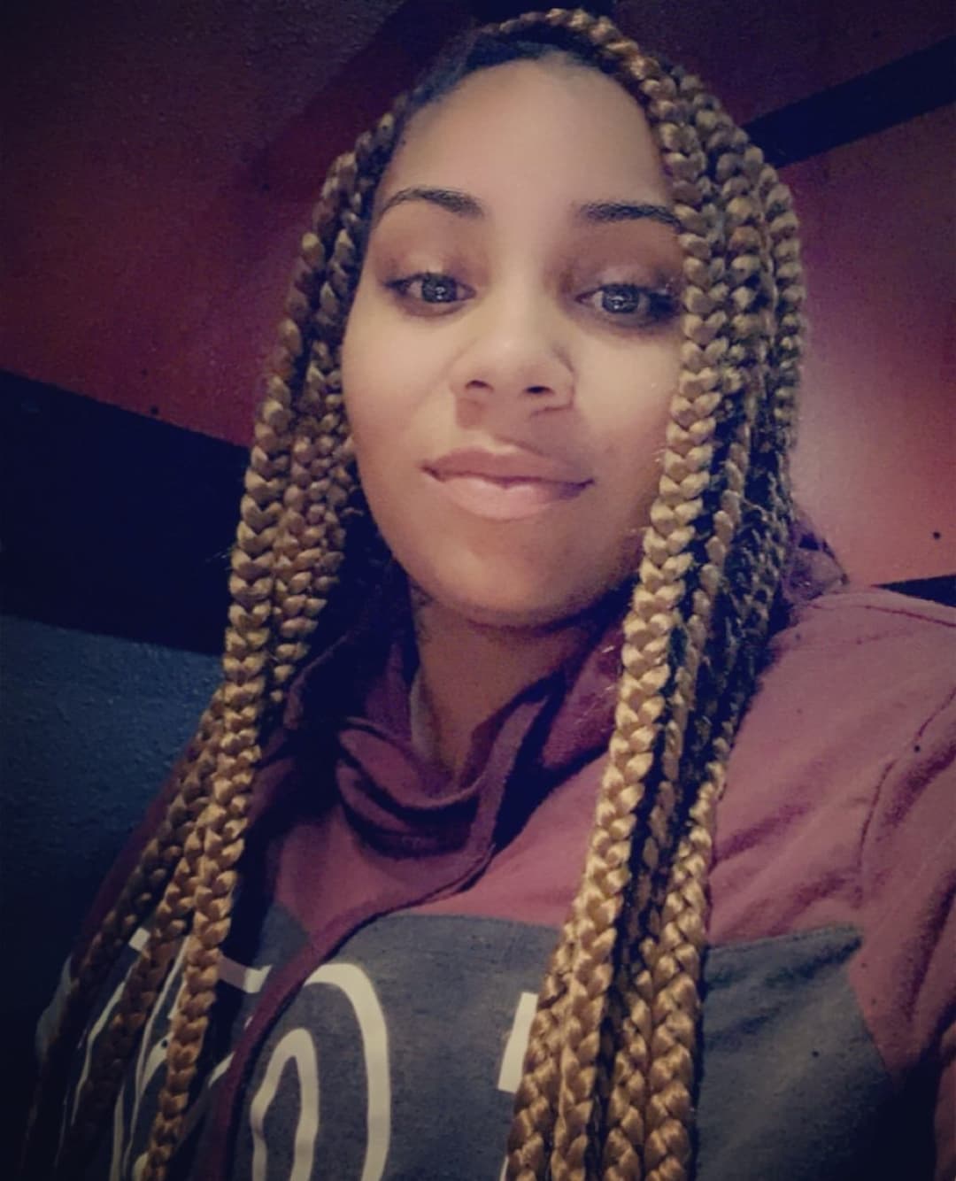 PRETTY EYES PRETTY PUSSY SLUT MOM