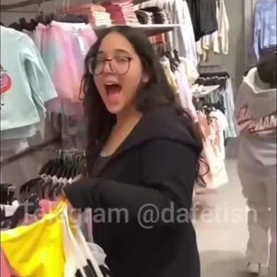 BUSTED CUM ON LATINA TEEN (SHE LIKE IT)