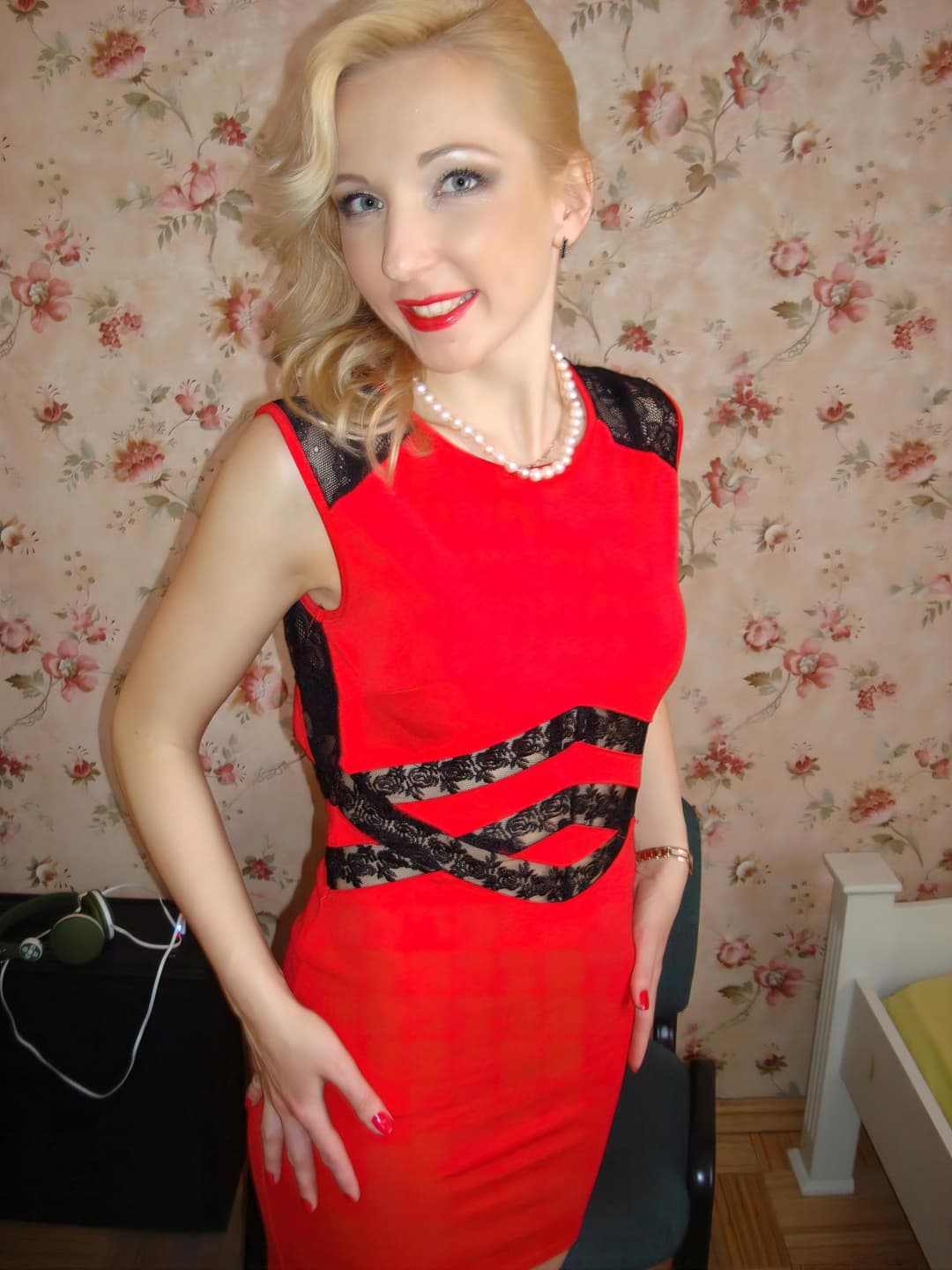 Blonde hot slut wife