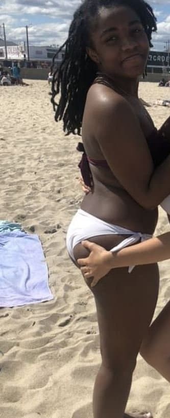 Black fuckmeat Jessiah spreads herself in public