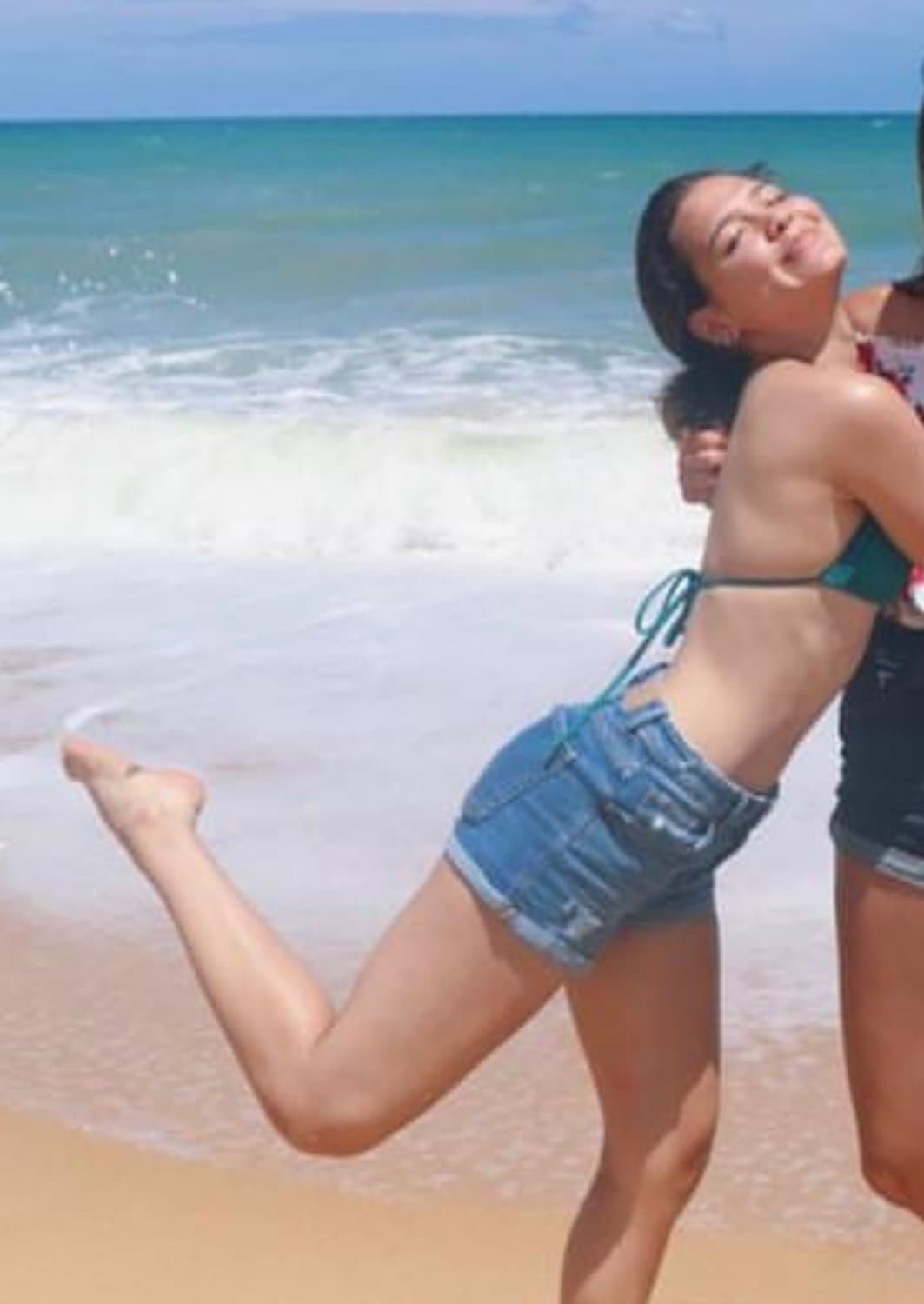 Wasian chemistry teacher Dm to trib her