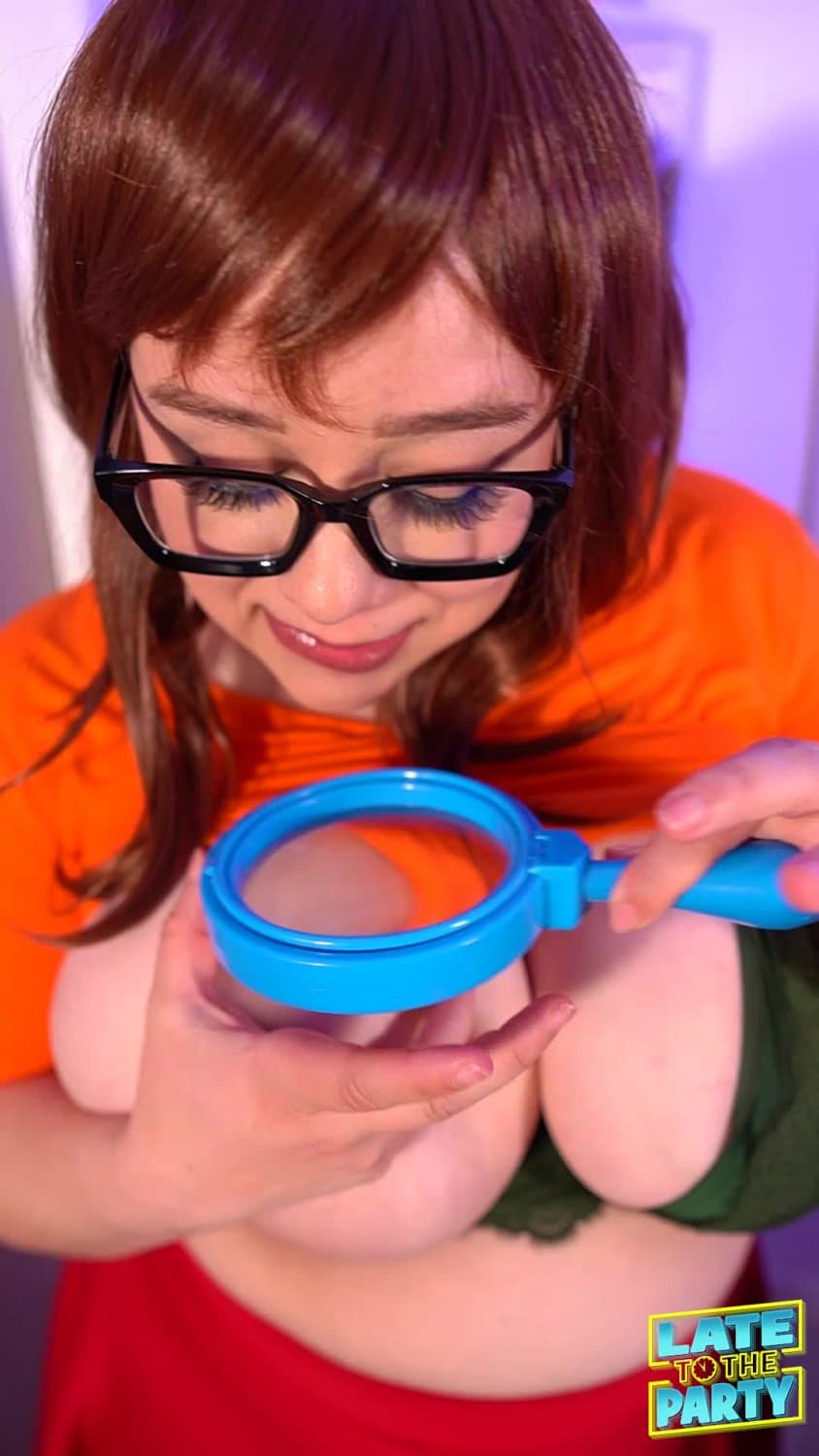 BBW Velma Cosplay