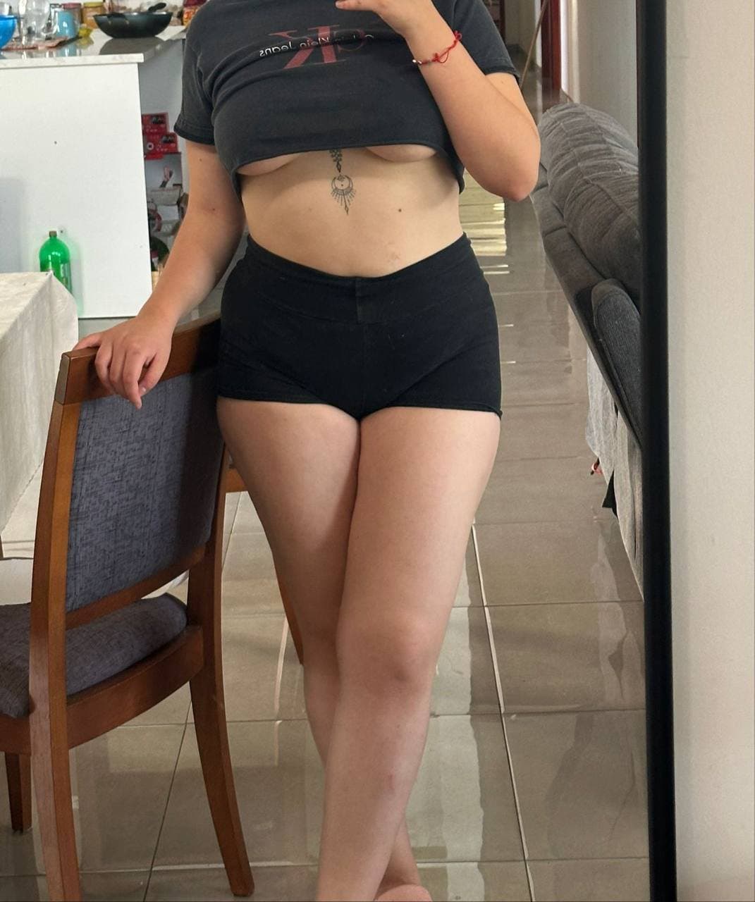 Click to view full size New Toy, likes to pose