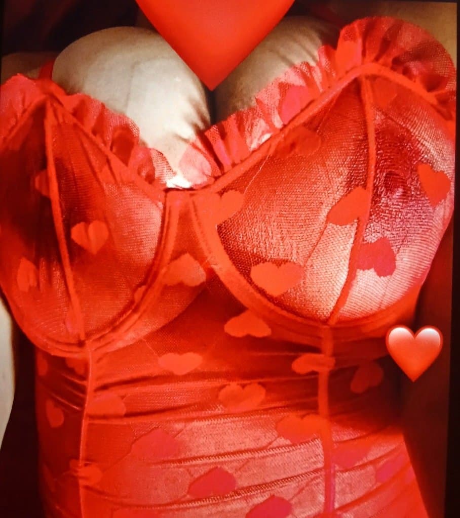 REAL AUTHENTIC NATURAL BBW EBONY MATURE MILF MOM left her phone unlocked