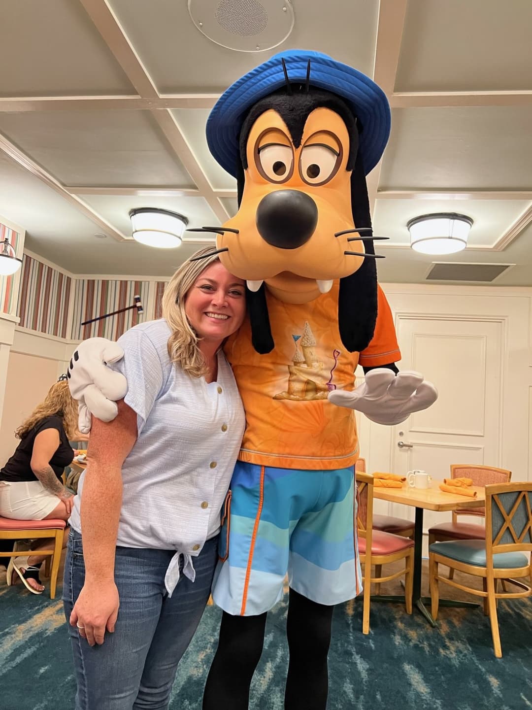 DM: Who Wants to See a Disney Milf Naked?!