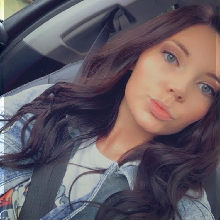 Iced out slut ex is horny 24/7 ready to be a slut