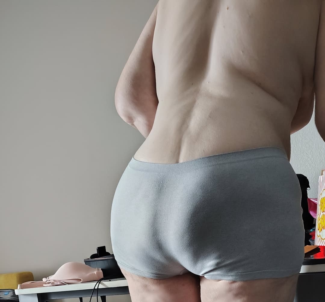 Amazing Hot Wife Tara Z Private Hot Pictures!