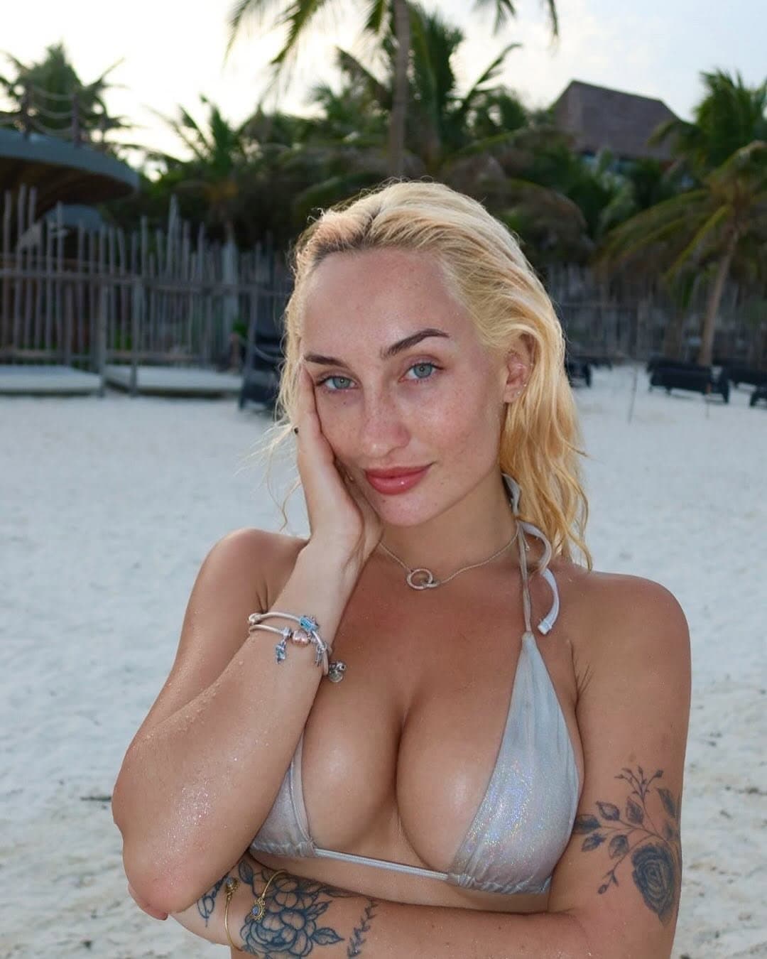 Click to view full size Cuerpo perfecto chileno