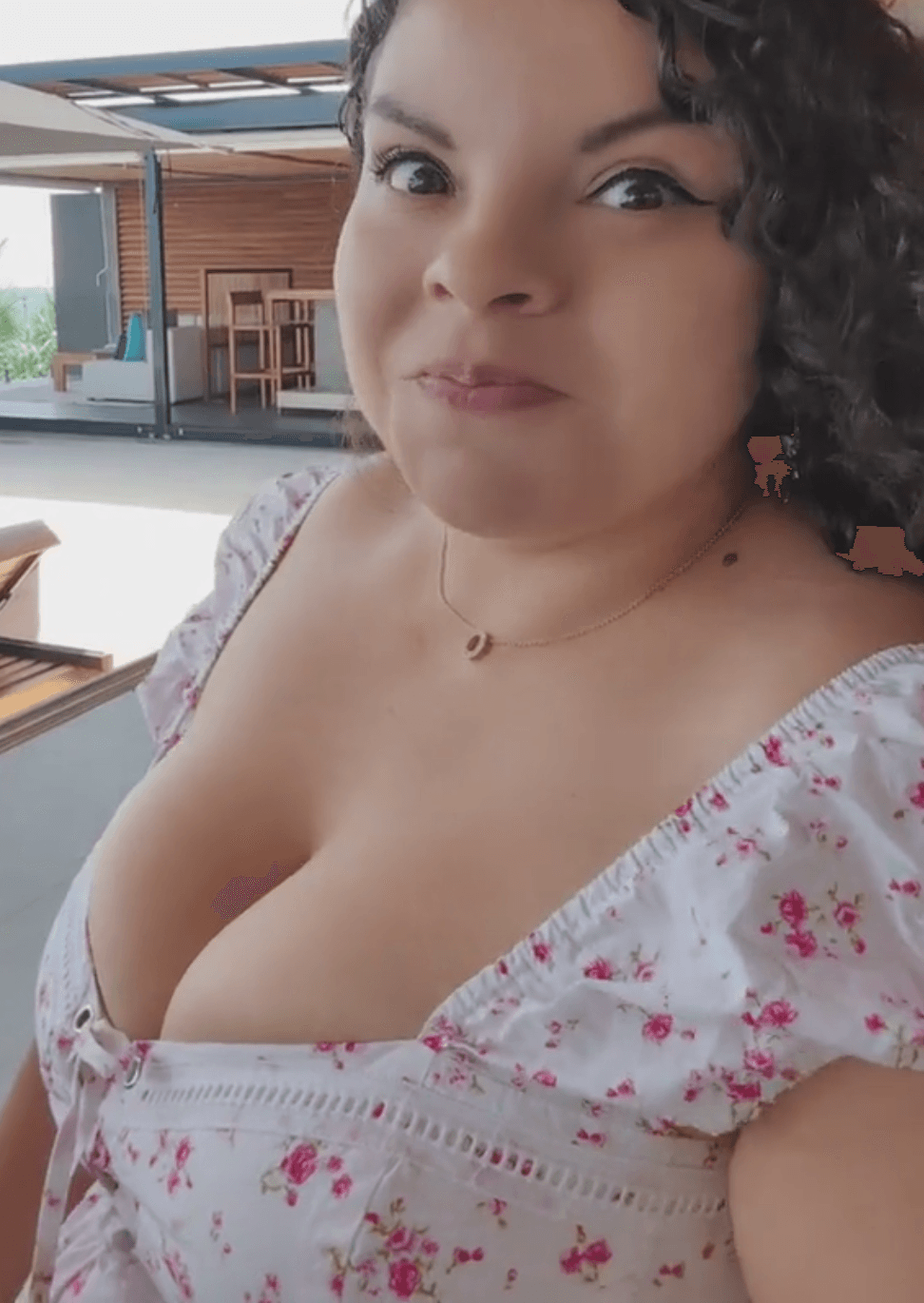 Chubby curvy Redhead