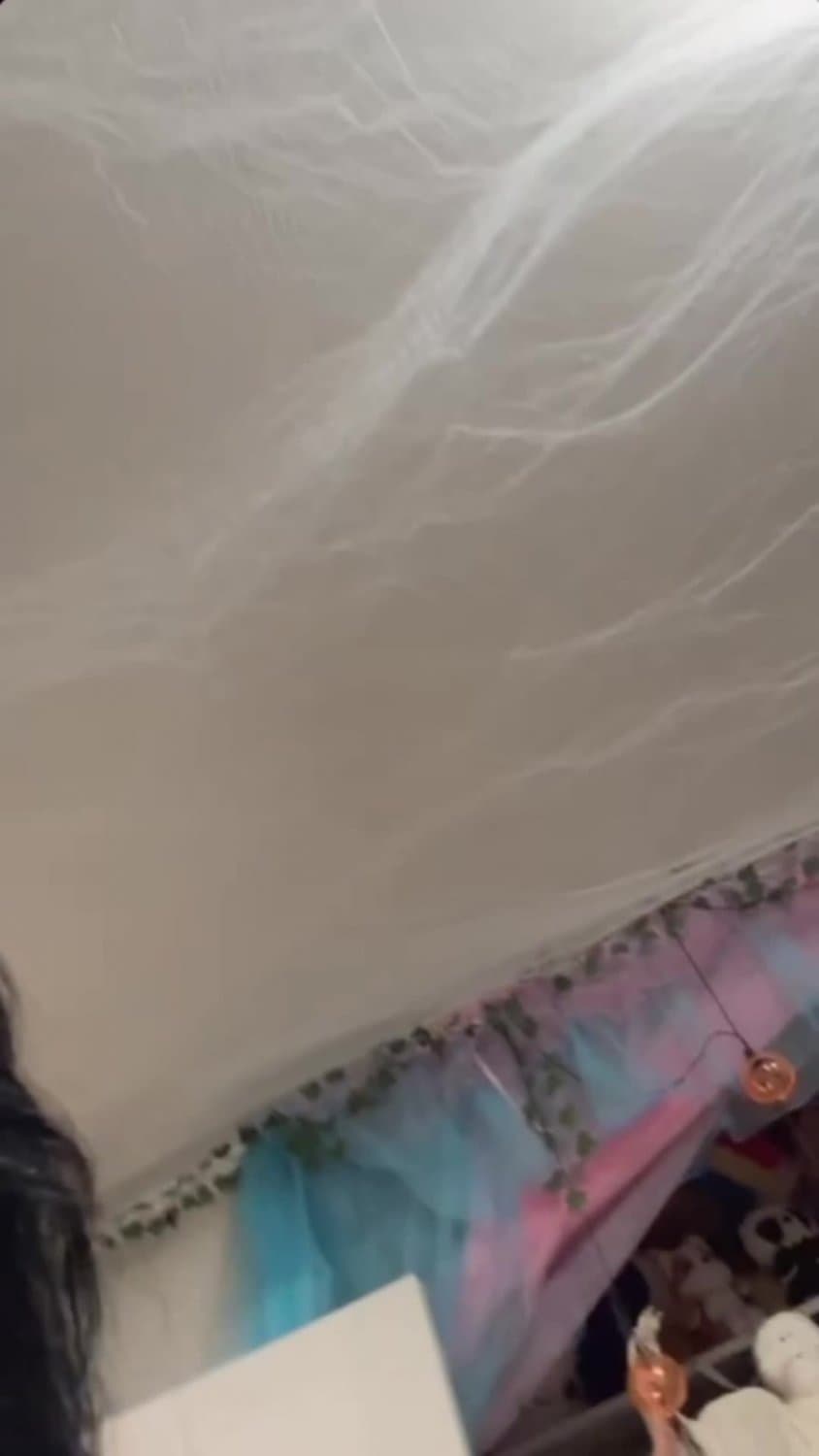 Live Instagram Flashing