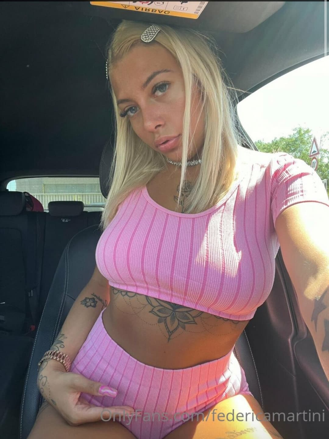 Italian fart queen federichina scoreggina