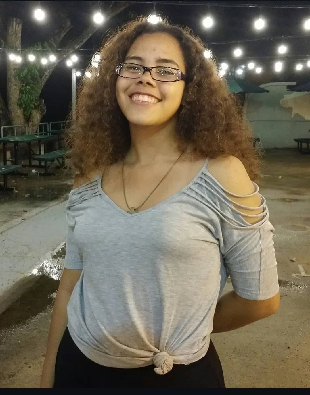 Click to view full size Trib her in all ways (Paola)