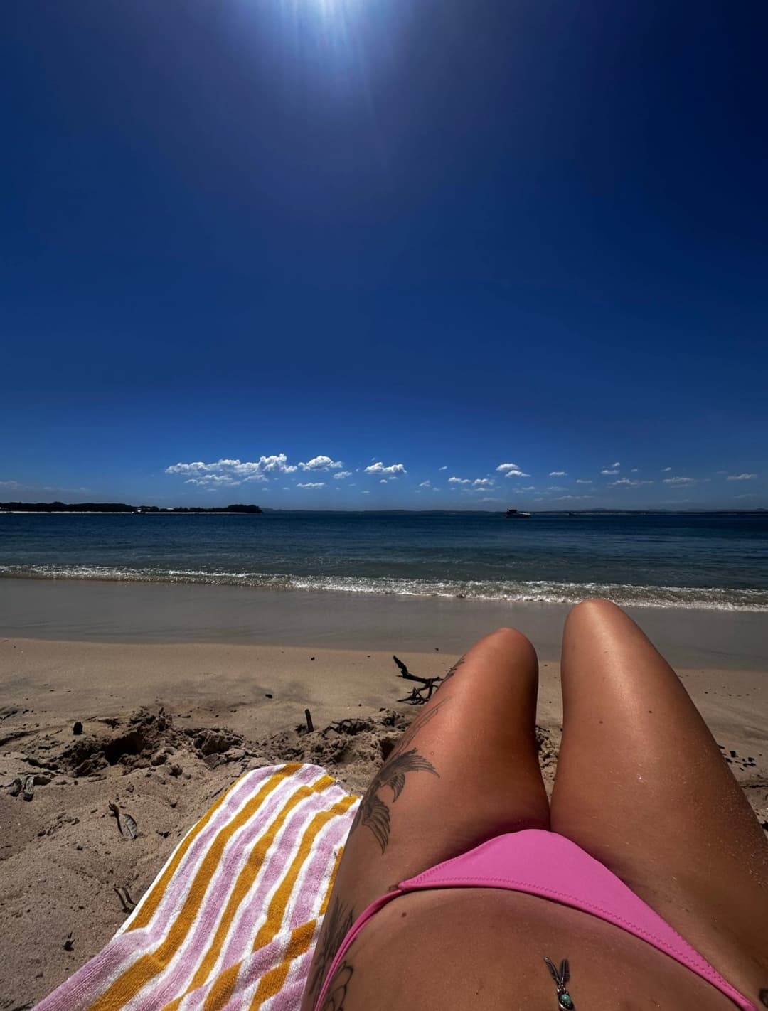 If I asked you to eat my pussycat the beach, you say yes or no