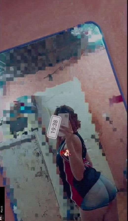 Quiere que le rompan el orto por primera vez .. se lo merece ?