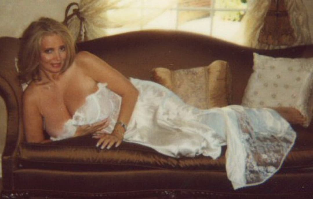 Playmate to Cougar - Janet Lvpo