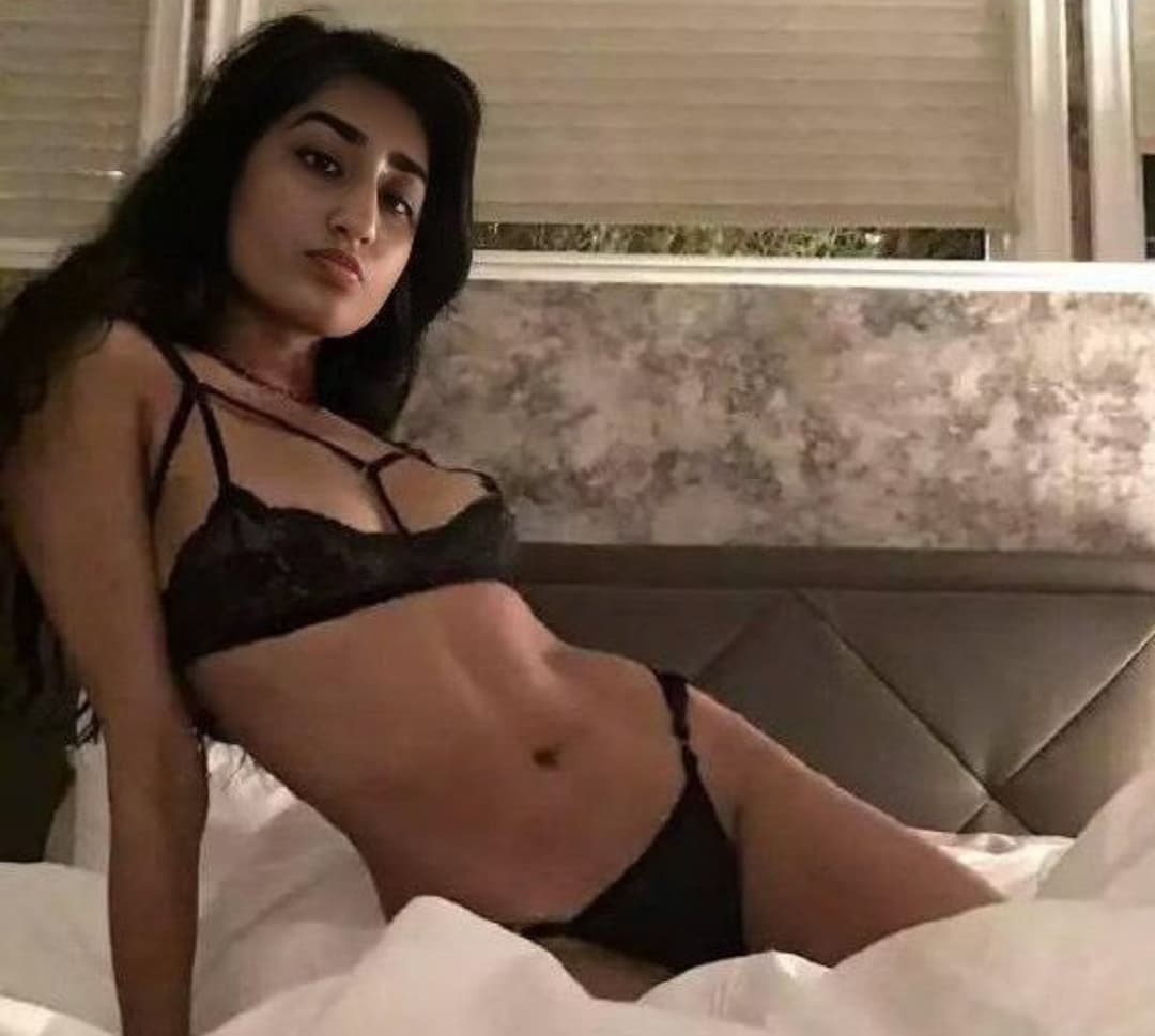 Pakistani Muslim girl nude leak