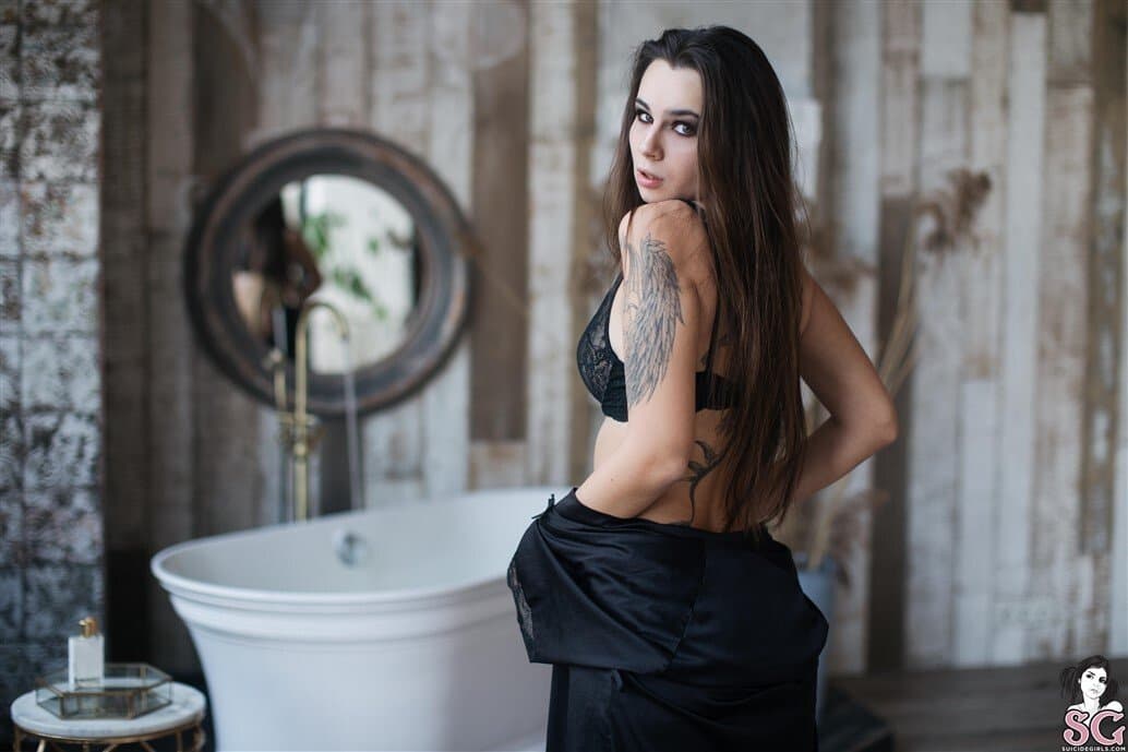 Hellga - Silk and Milk (Suicide Girls)
