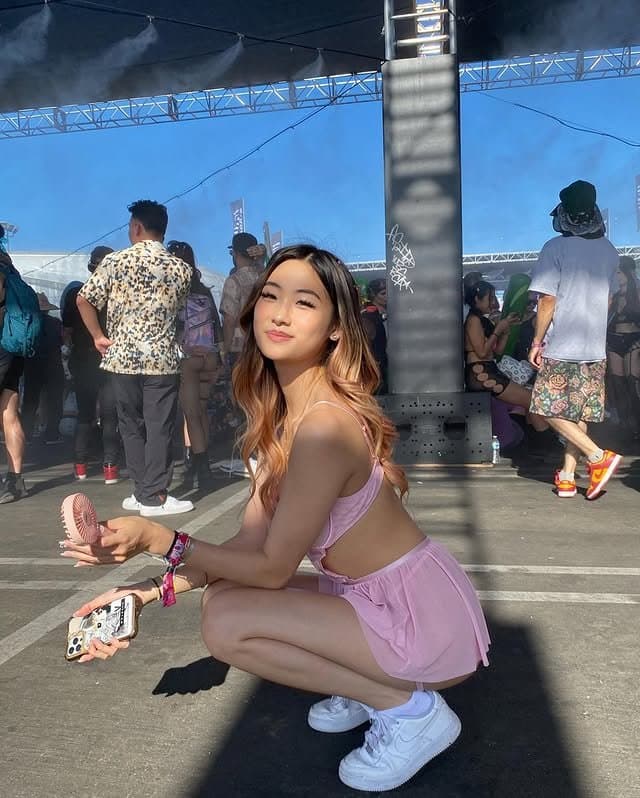 Sexy petite ABG teen Pauline