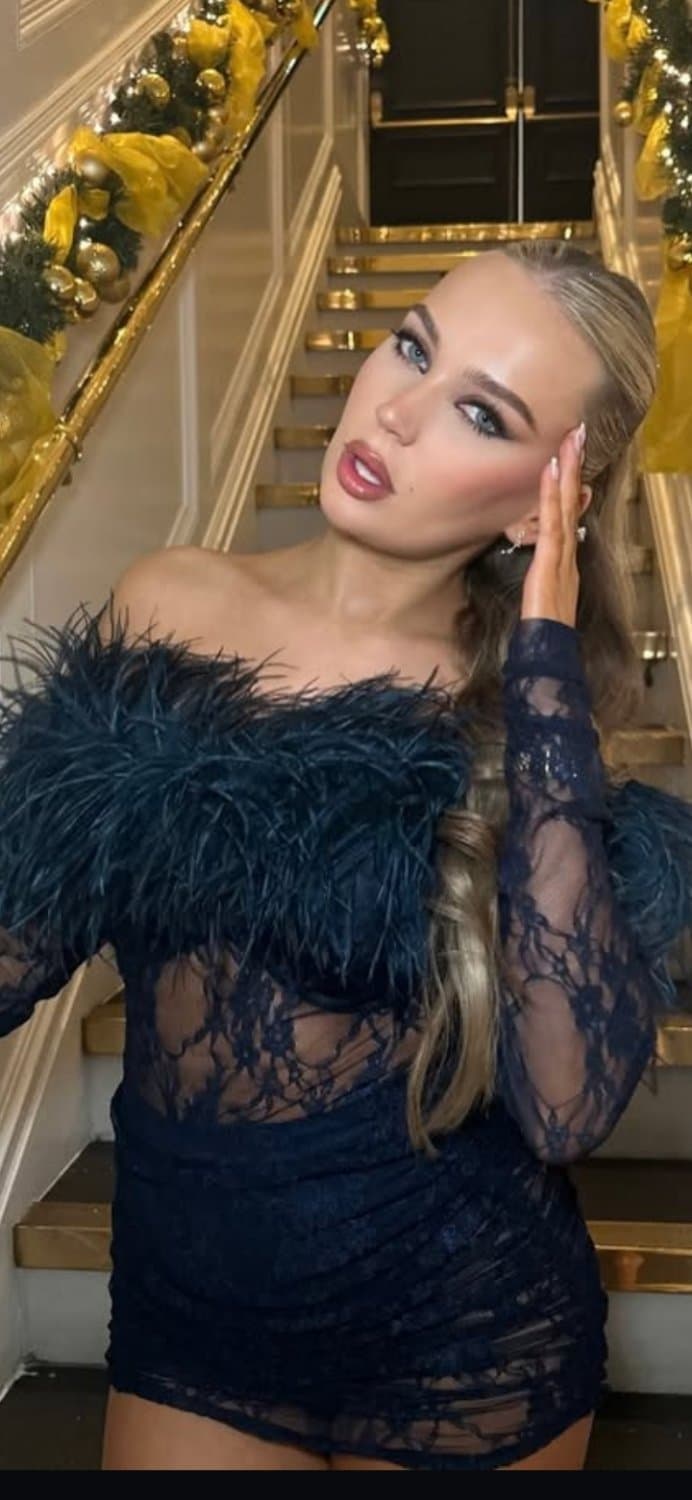 Blonde British sexy liverpool cum slut