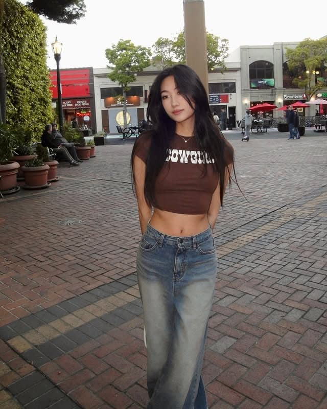 Sexy petite ABG teen Pauline