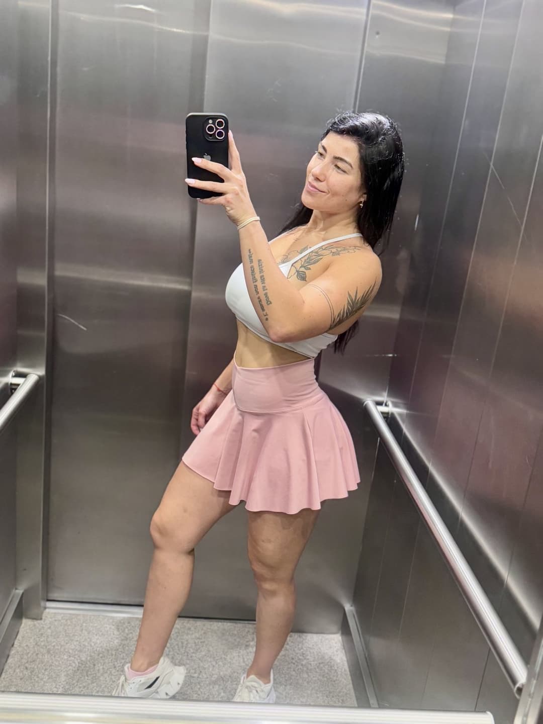 I flex harder when I know you’re watching