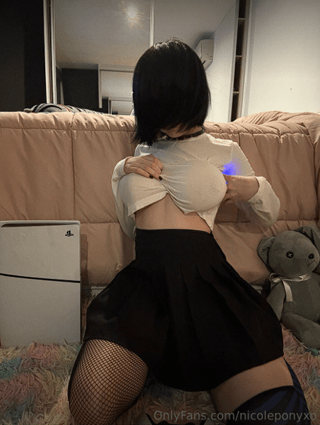 Nicole - Nicole/ponyxo