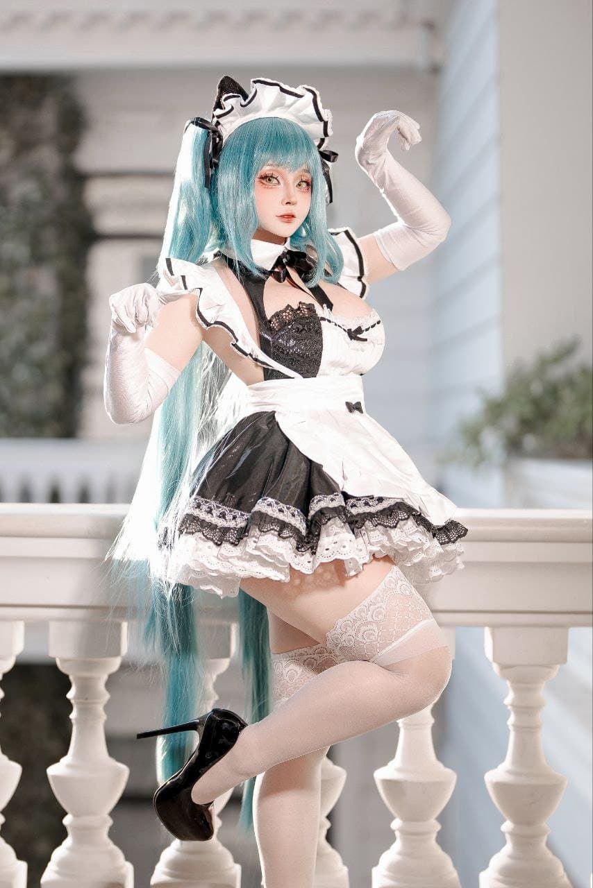 Sayo Momo Nikke Cosplay